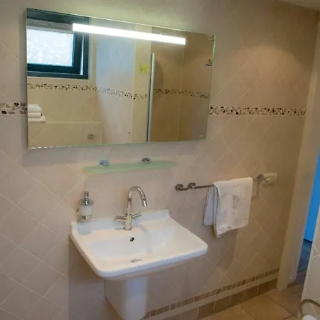 בית הארחה Houseboat Piano Forte